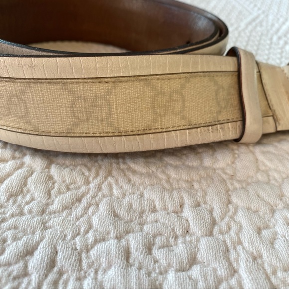Gucci gold tone belt buckle. As Is - Picture 7 of 11